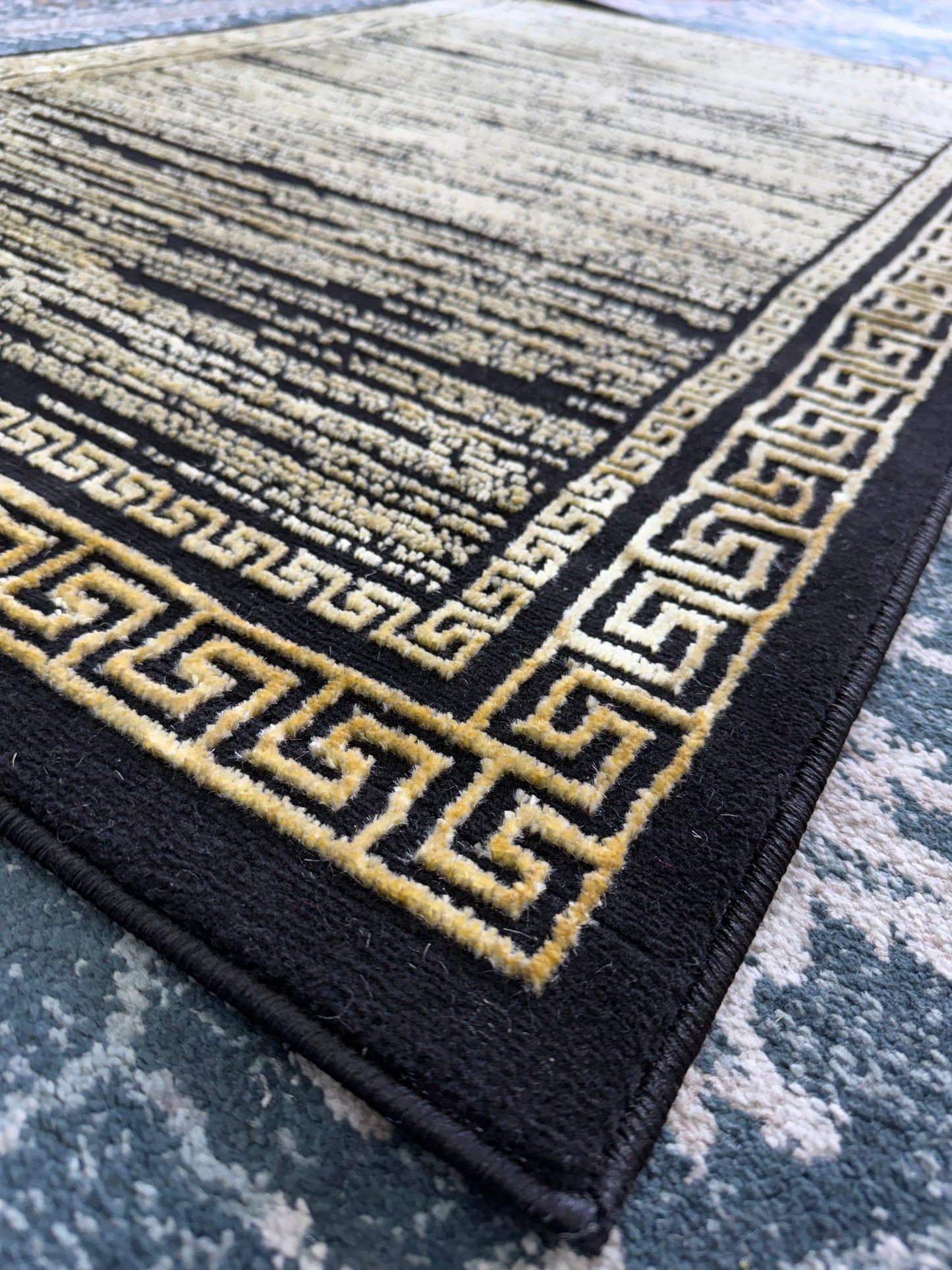 Regal Area Rug – Black and Gold (3x4)