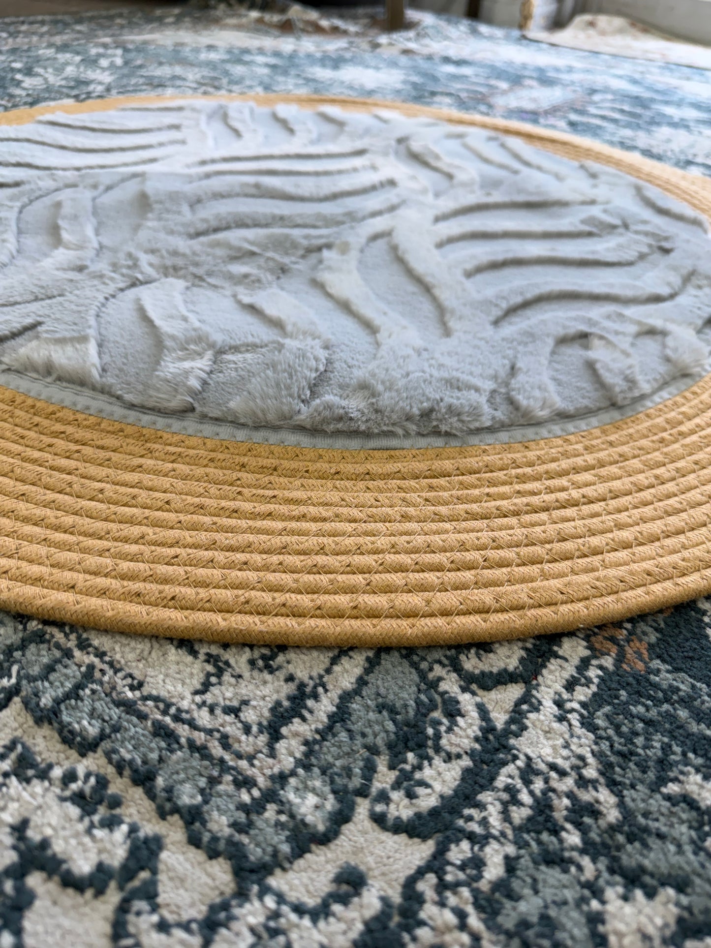 Cosmos Round Area Rug – Cream and Grey (Round Accent Rug)