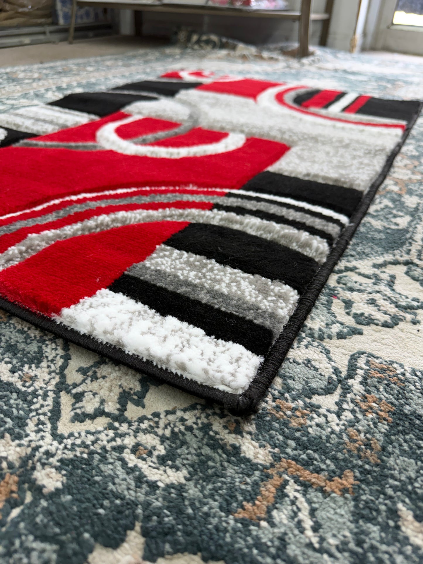 Regal Area Rug – Red, Black, and Grey (2x3)