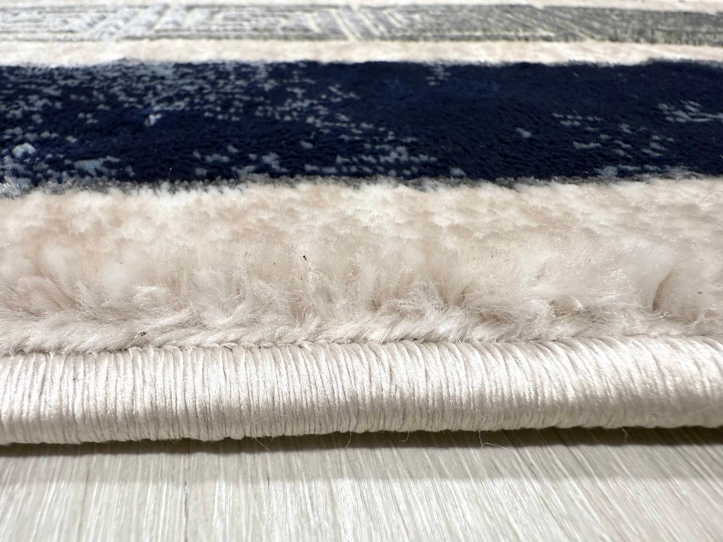 SIGNATURE Rug DESIGN 5206