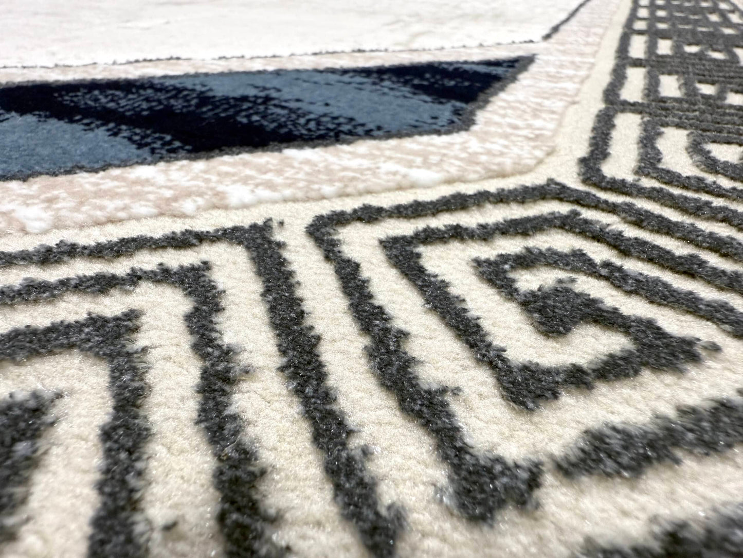 SIGNATURE Rug DESIGN 5206