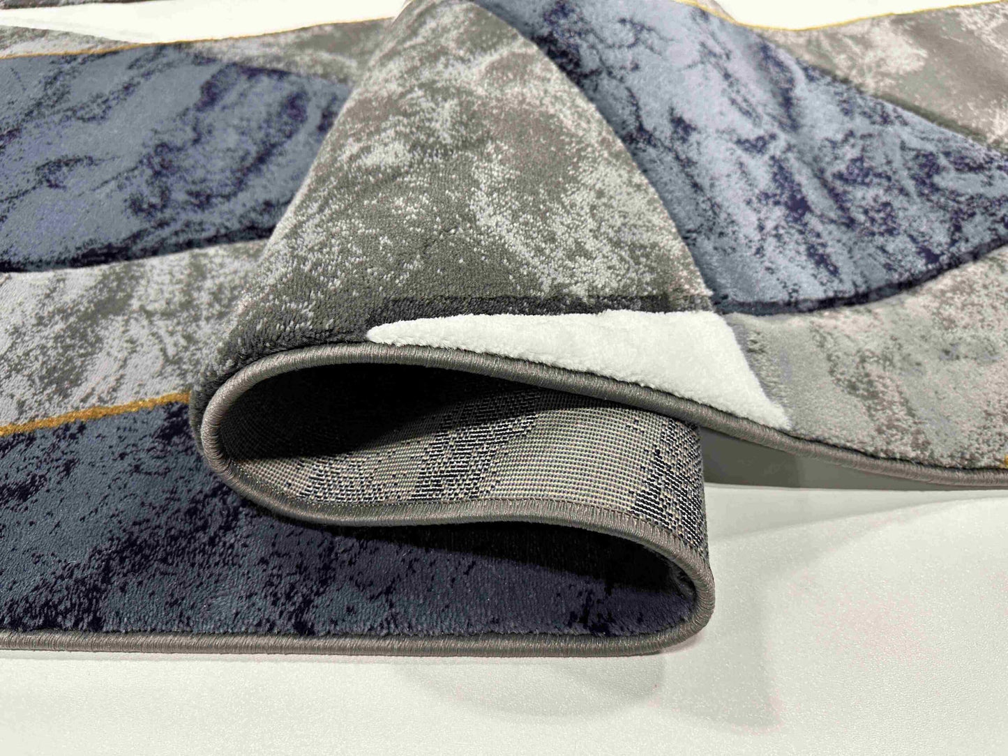 ORION Rug DESIGN 8888