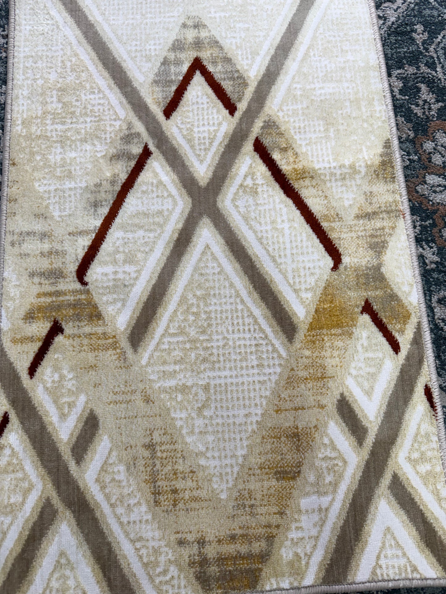 Coral Reef Area Rug – Cream, Tan, and Burgundy (2x3)