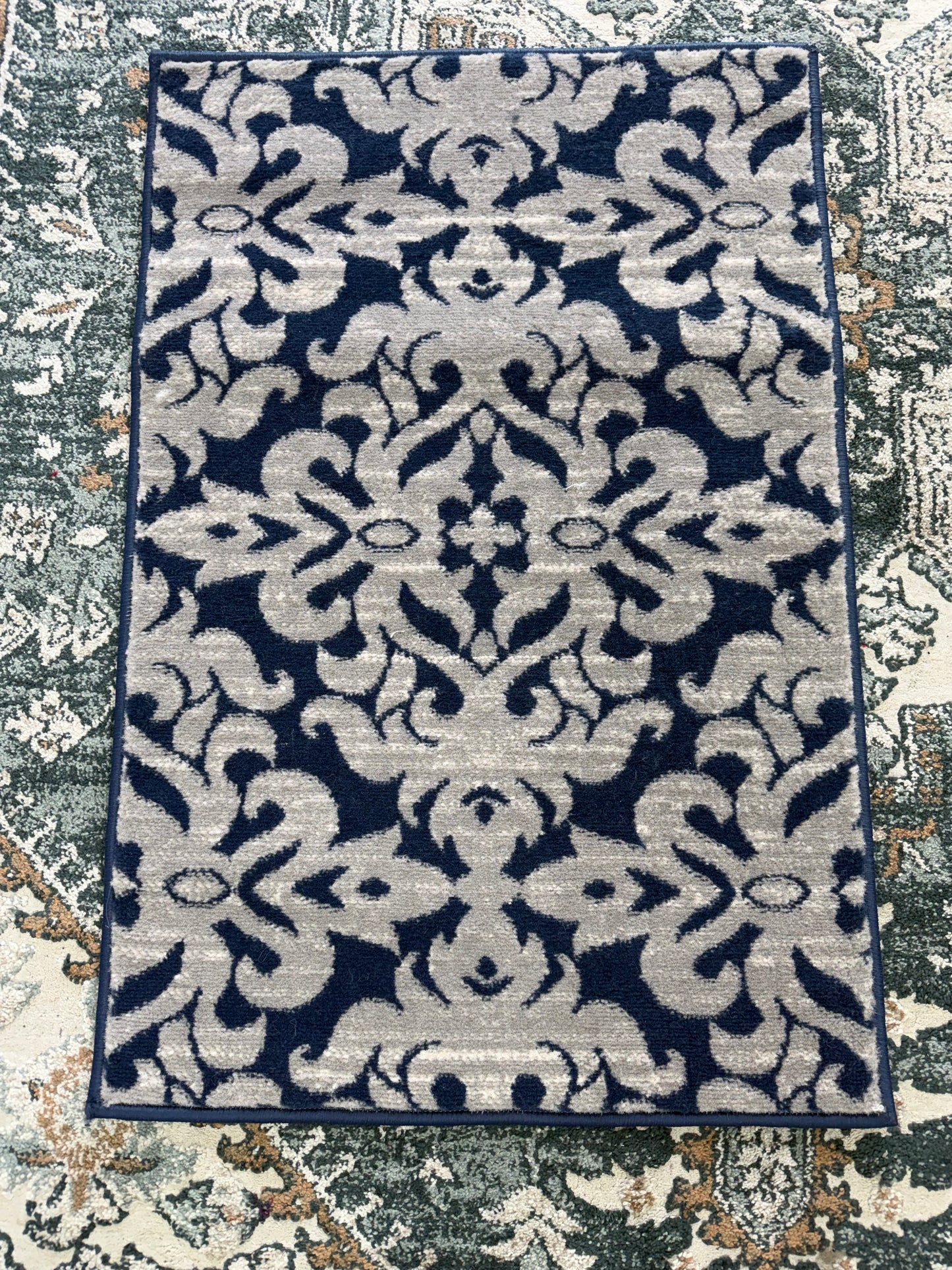 Oasis Area Rug – Navy Blue and Grey (2x3)