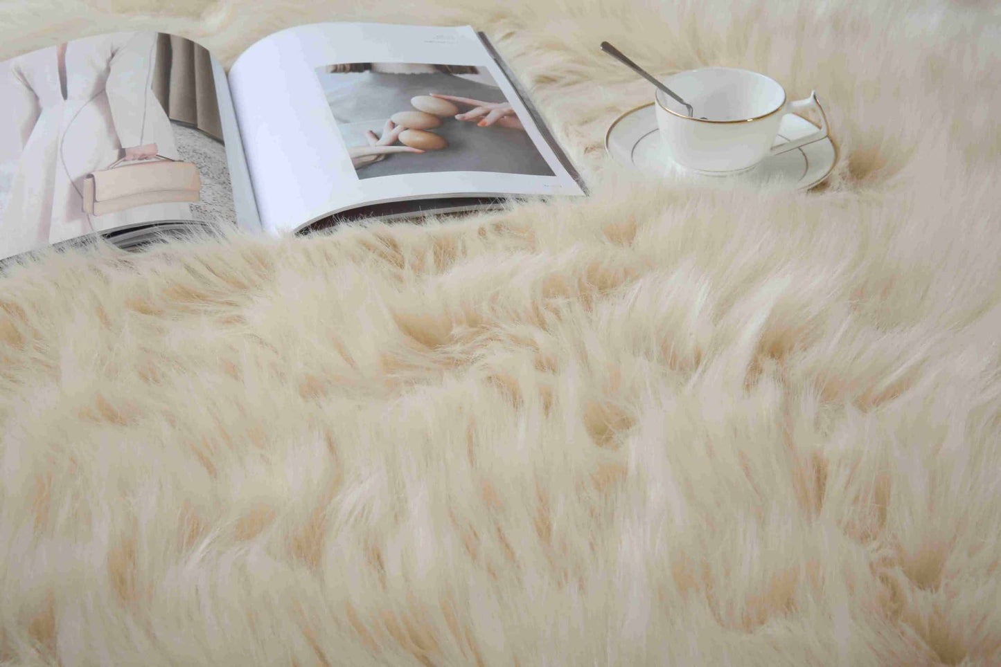 FAUX FUR Rug ROUND