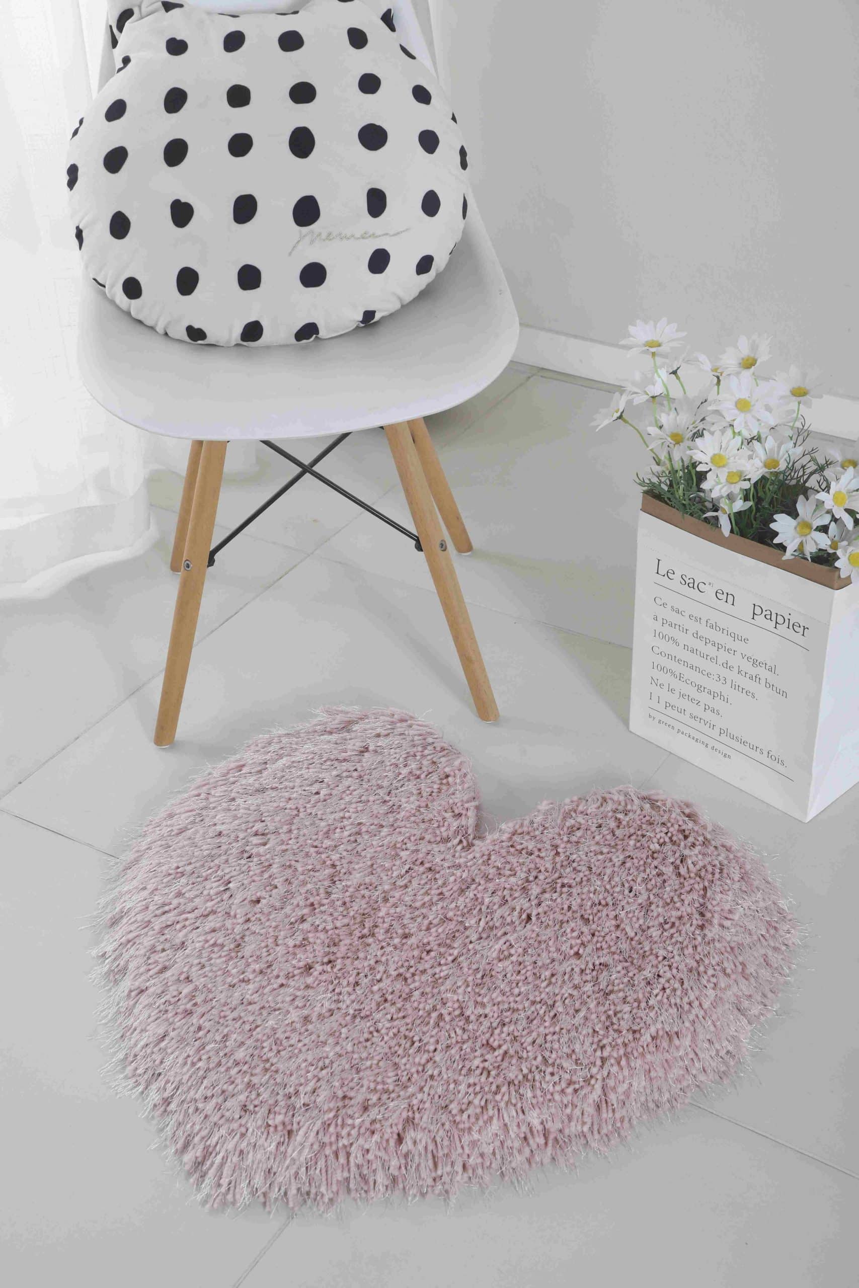 FAUX FUR Rug HEART